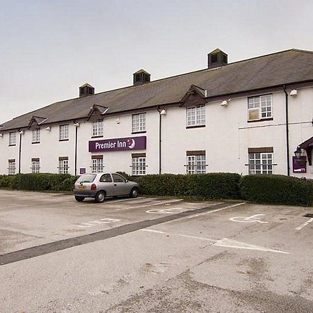 Premier Inn Premier Inn Wirral Greasby Exterior foto
